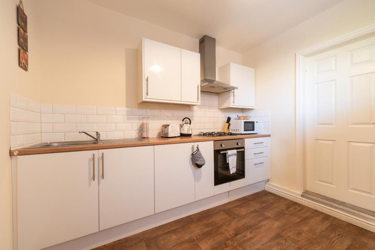 3 Bedroom-5 Beds Newland Ave King'S Palace Leisure-Contractor-Heart Of Hull Amenities Kingston upon Hull Exteriér fotografie